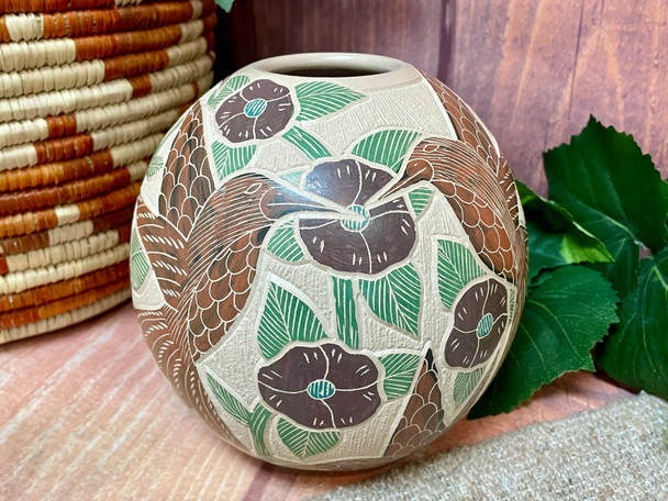 Hand Etched Mata Ortiz Seed Pot