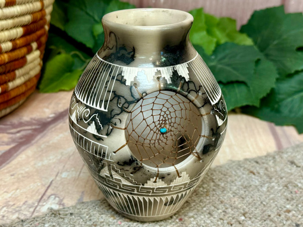 Navajo Horse Hair Pottery Dreamcatcher Vase