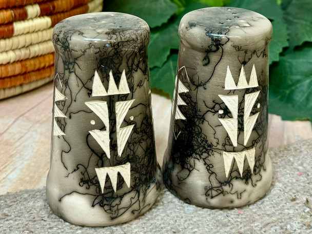 Navajo Horsehair Pottery Salt & Pepper Shakers