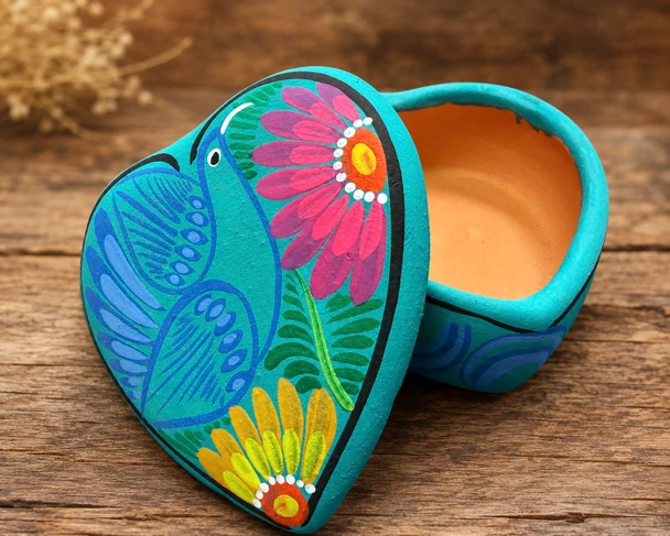 Matte Pottery Heart Box