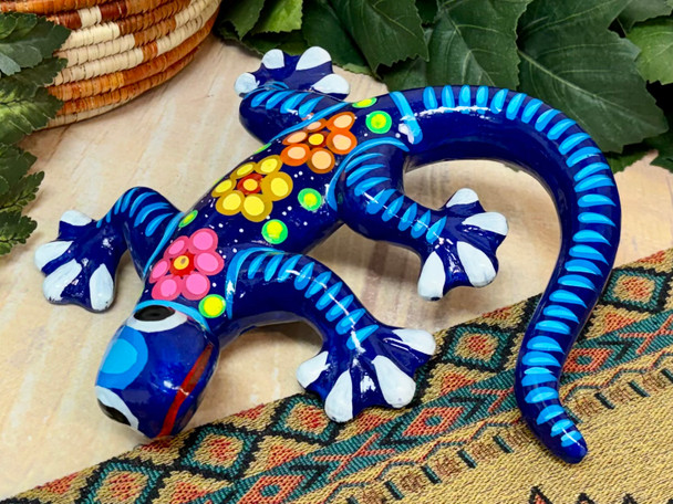 Mexican Hand Painted Clay Pottery Lizard