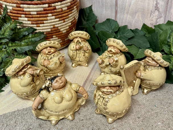 Mariachi Fiesta 7pc Pottery Set