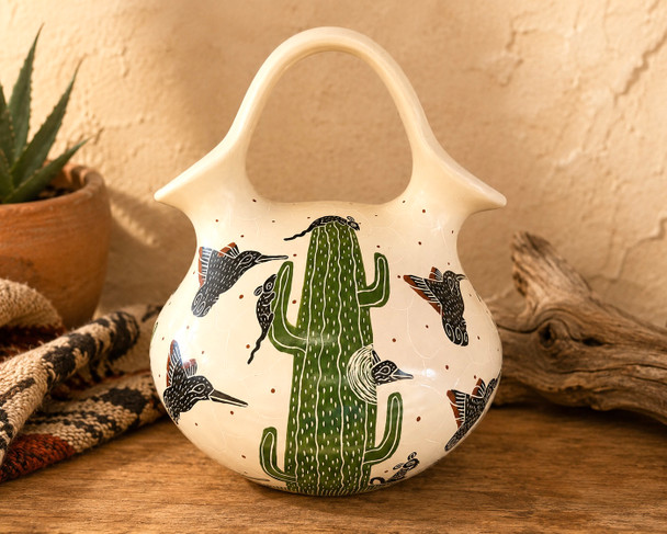Mata Ortiz Wedding Vase -Desert Motif