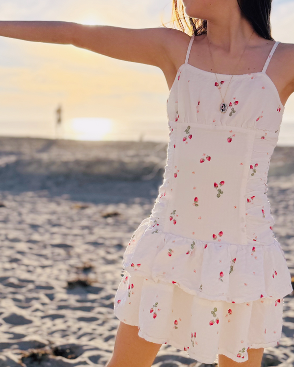 Summer Strawberries Petal Necklace