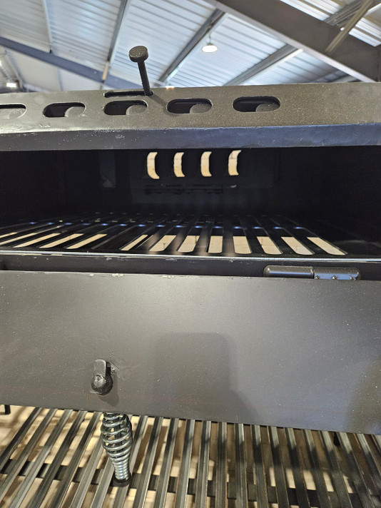 Commercial Fire Table Grill with two Architectural Grills