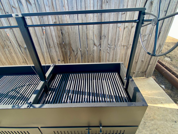 COMMERCIAL INSULATED SPLIT SANTA MARIA WOOD FIRE GRILL