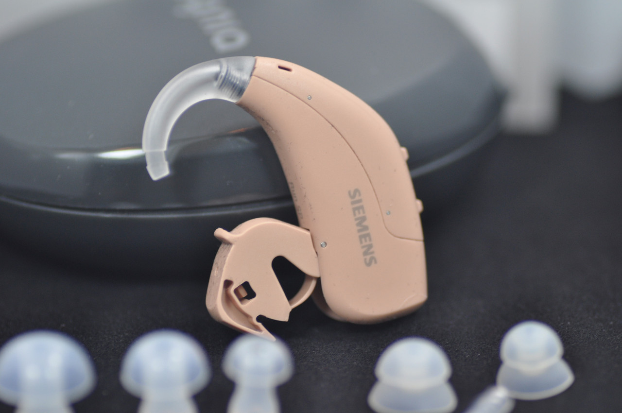 Siemens Digital Lotus RUN Digital Hearing Aid Signia