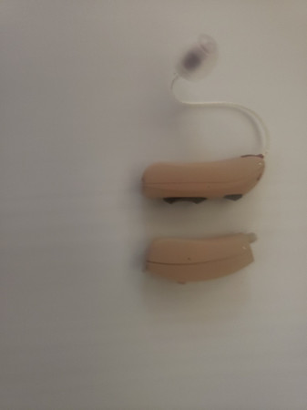 Which Hearing Aid is More Cost Effective: Rechargeable or Disposable Batteries?