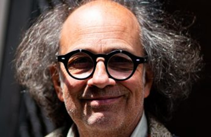 How is Social Distancing different for people with Hearing Aids?