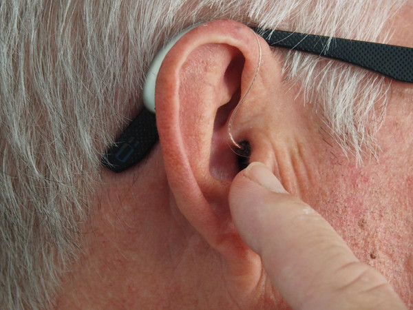 ​Advantages of RIC Hearing Aids Over Other Types