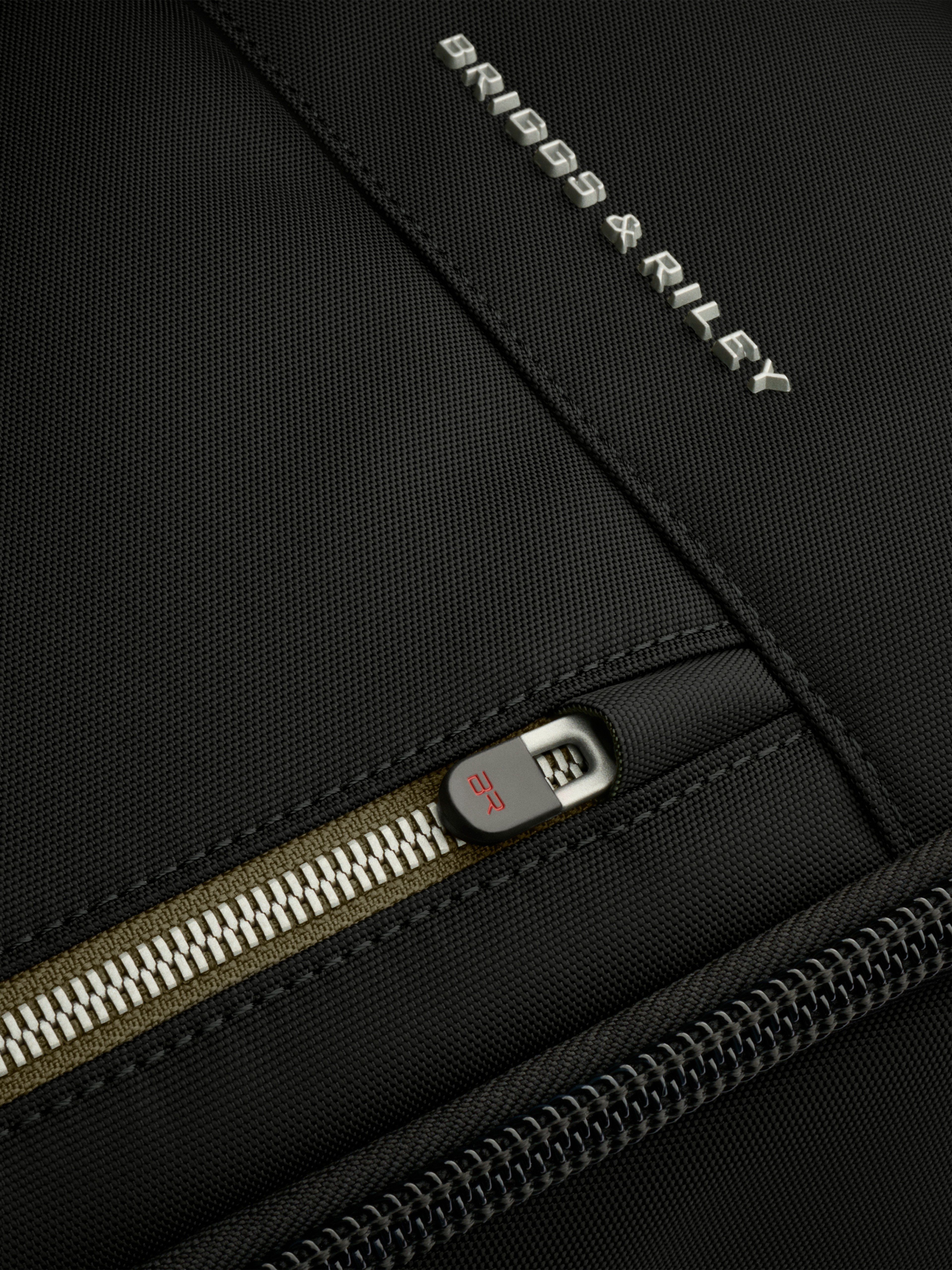 Briggs & Riley Black Widemouth Backpack - Zipper Detail
