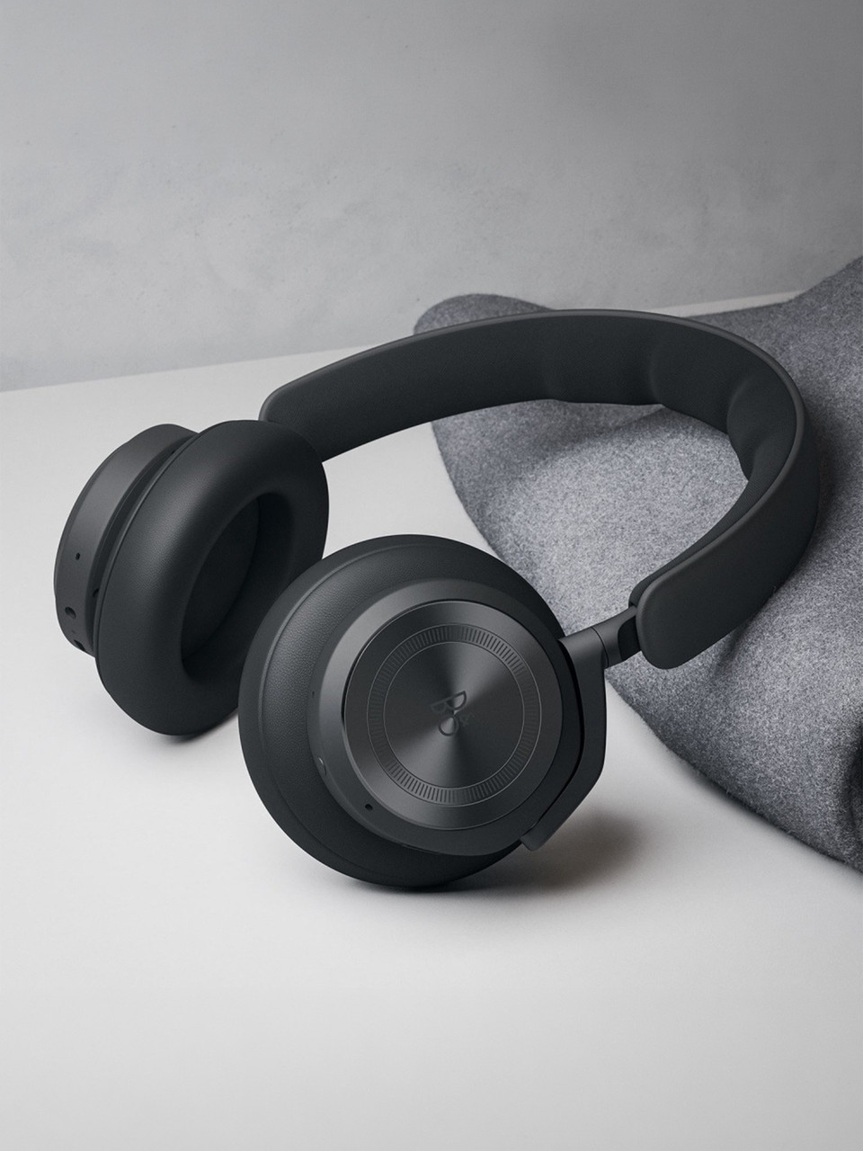 Bang & Olufsen HX Over-Ear Headphones