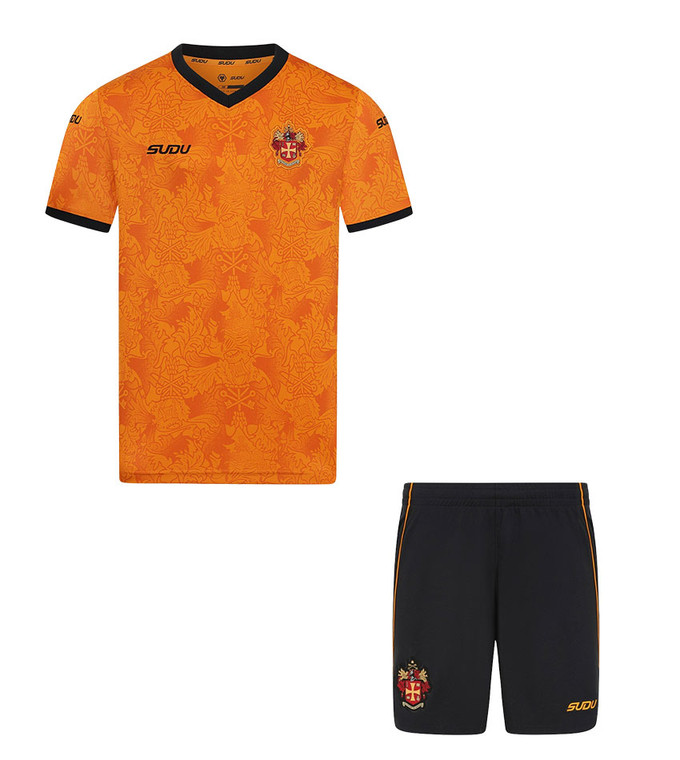 26/27 Wolves Home Kids Kit with free name and number