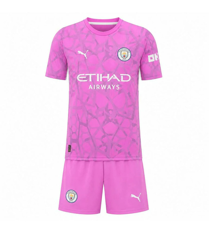 26/27 Man City Pink GK Kids Kit with free name and number