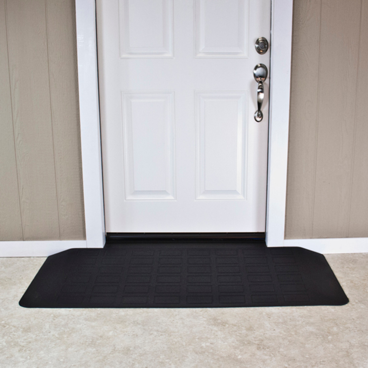 Clean Machine High Traffic Charcoal 23.5 in. x 35.5 in Door Mat, Grey