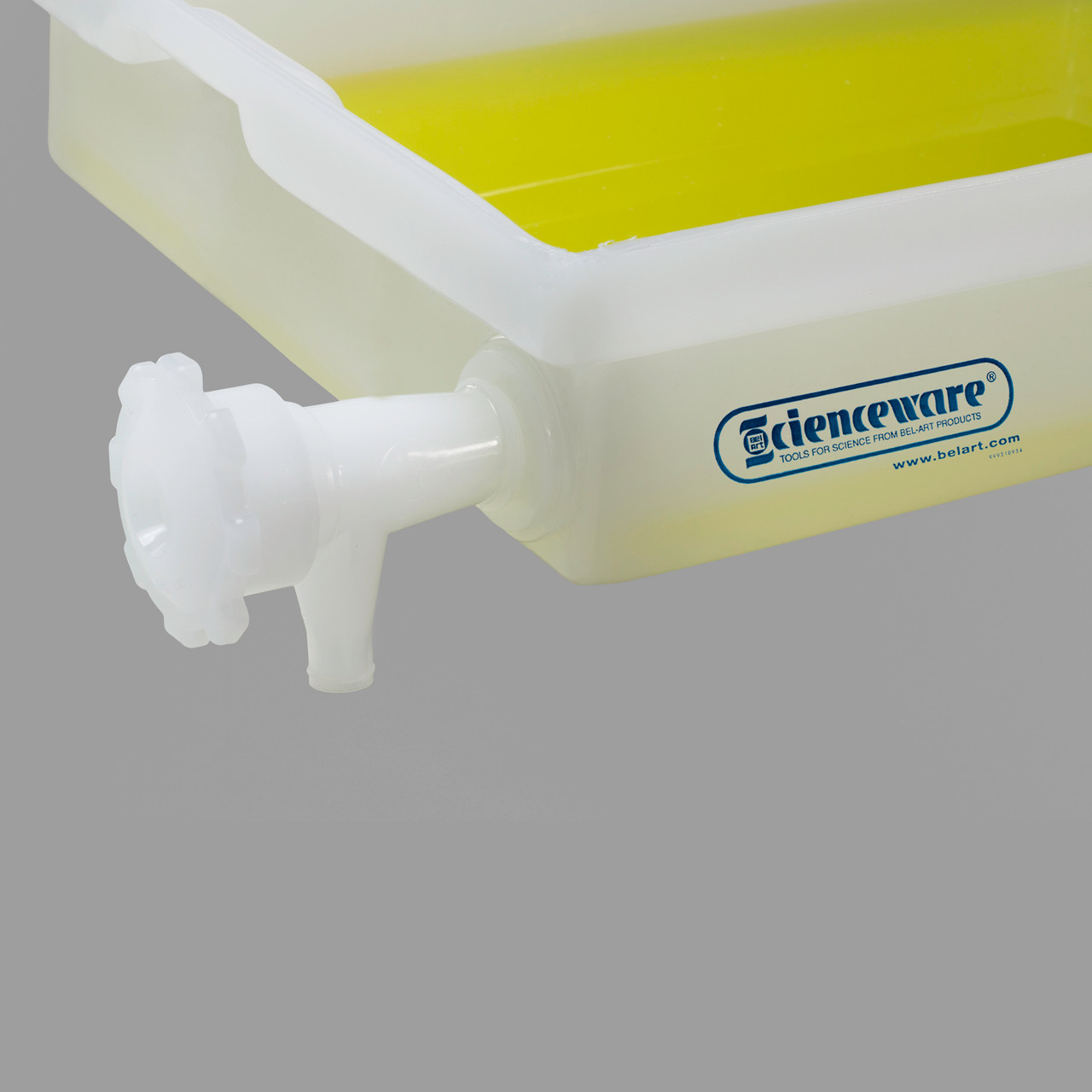 Lab Tray, Rugged LDPE, 17.5 x 23.5 x 6