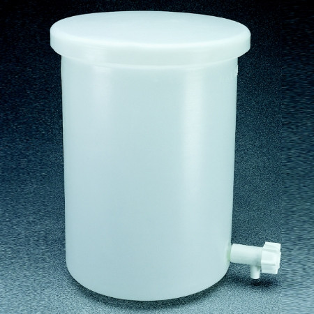 Nalgene® 11102-0010 Cylindrical Tank with Cover and Spigot LLDPE, 10 gal