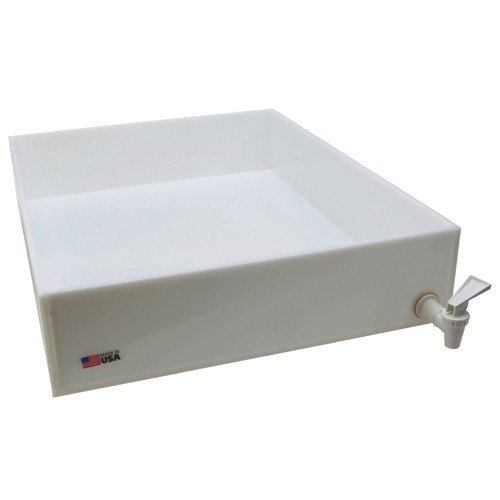 Bench Top Lab Tray with Spill Containment, 32 x 21 x 8