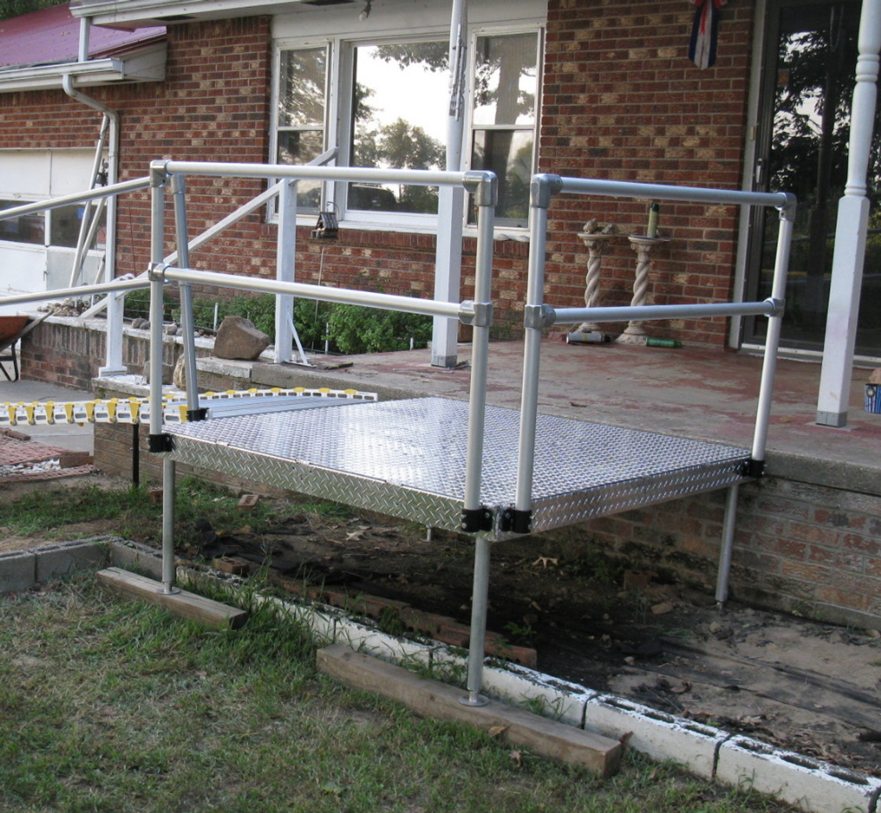 Roll-A-Ramp - Modular Ramp System 48" x 5', Straight End Handrail on on Side - M48-5-1- Optional Platform