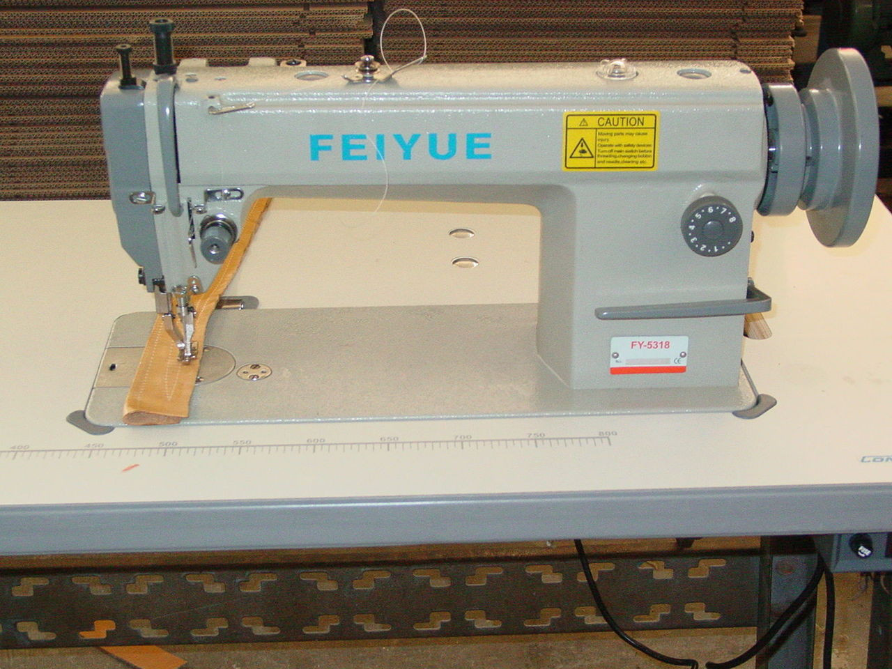 Yamata FY-5318 Walking Foot Lockstitch Industrial Sewing Machine 