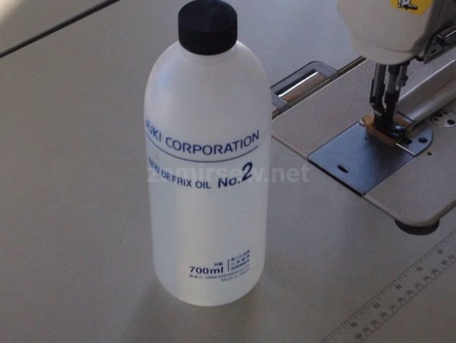Juki Genuine Sewing Machine Defrix Oil No.2   700 ml