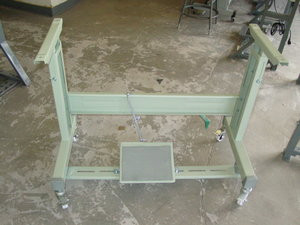 INDUSTRIAL SEWING MACHINE T-LEG STAND WITH CASTERS NEW