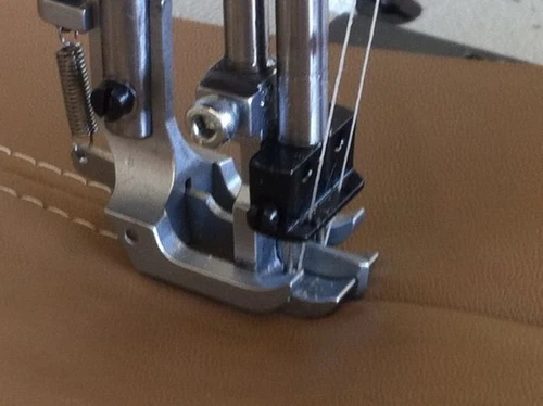 DOUBLE NEEDLE WALKING FOOT W/SPRING LOADED CENTER GUIDE FOR PFAFF 1296/1246