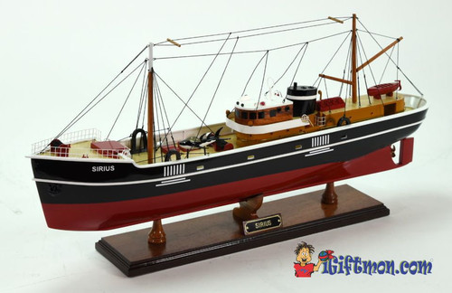 ADVENTURES OF TINTIN MOVIE BOAT SIRIUS FULLY BUILT SHIP MUSUEM QUALITY  MODEL W/STAND