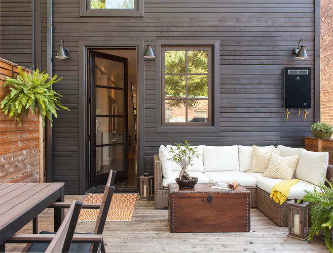 Tankless Water Heaters: Indoor vs. Outdoor