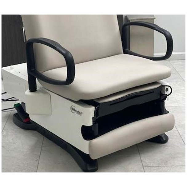 UMF Medical 42 Patient Assist Armrests & Safety Rails, Black, Pair, Multi-Positioning, Field Installable with Wheelchair Transfer & Safety Rail Positions for Series 4040-650 & 4070-650 (DROP SHIP ONLY) , each