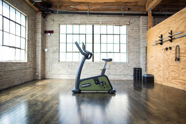 10-6893 Fabrication Enterprises, Inc. SportsArt G576U Status Eco-Powr Upright Cycle
