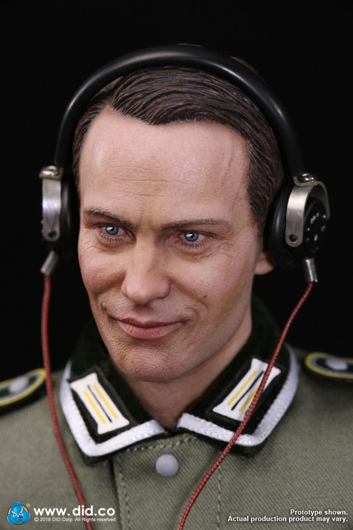 DID D80133 1//6 WWII German Communication 3 WH Radio Operator Gerd Figure Head