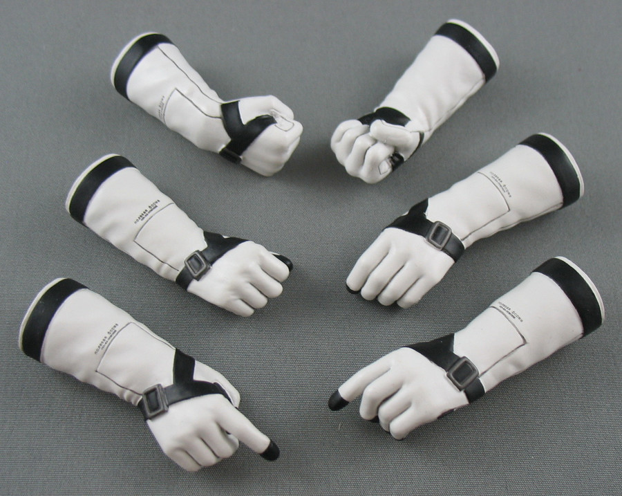 Hot Toys - The Boss Hand Set