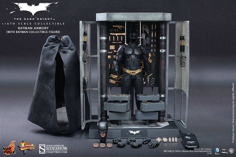 Hot Toys - TDKR - Batman Armory with Batman