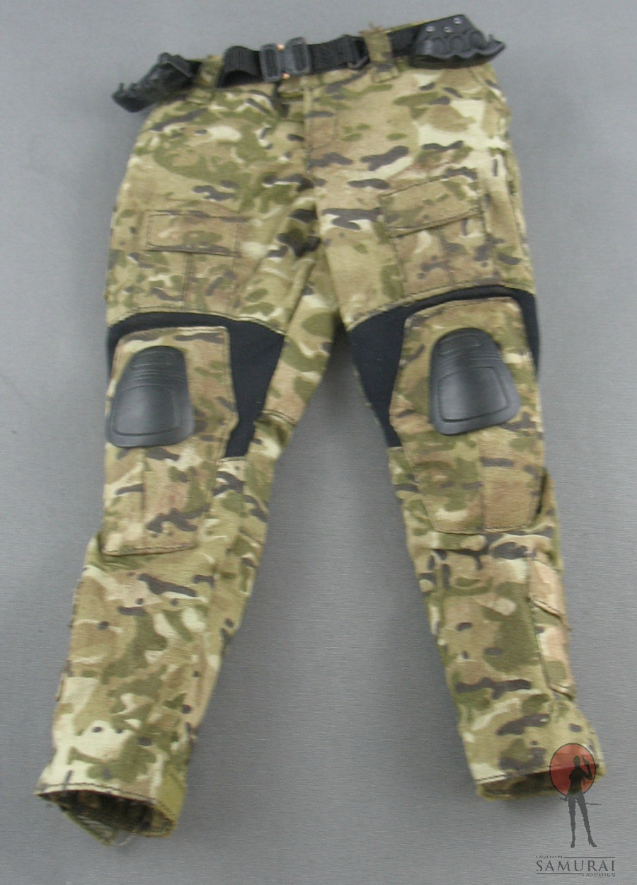 Hot Toys - Cargo Pants - Multicam - Knee Guards - /w Brass Knuckle Holster Duty Belt