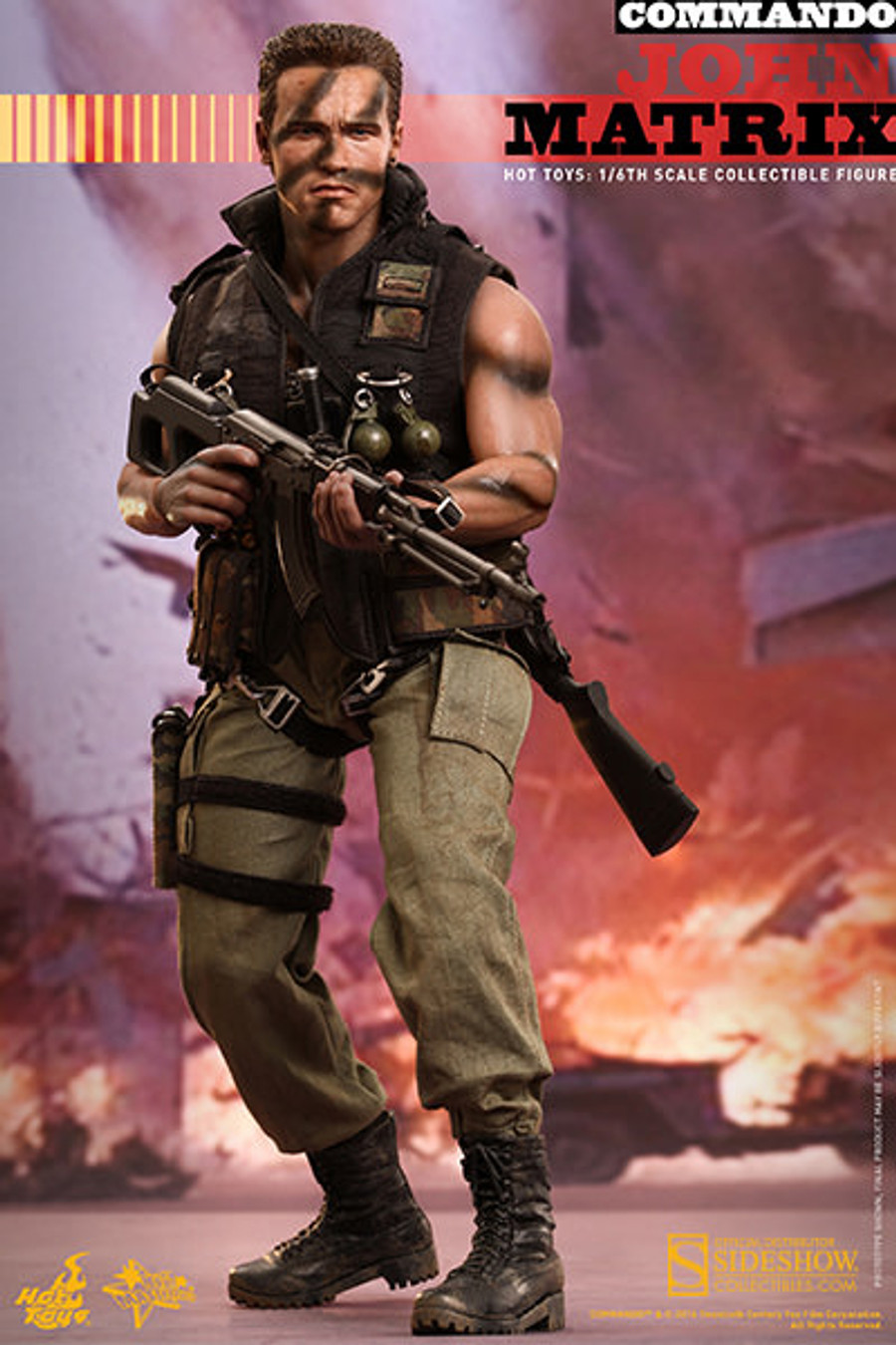 Hot Toys - Commando - Sixth Scale Figure