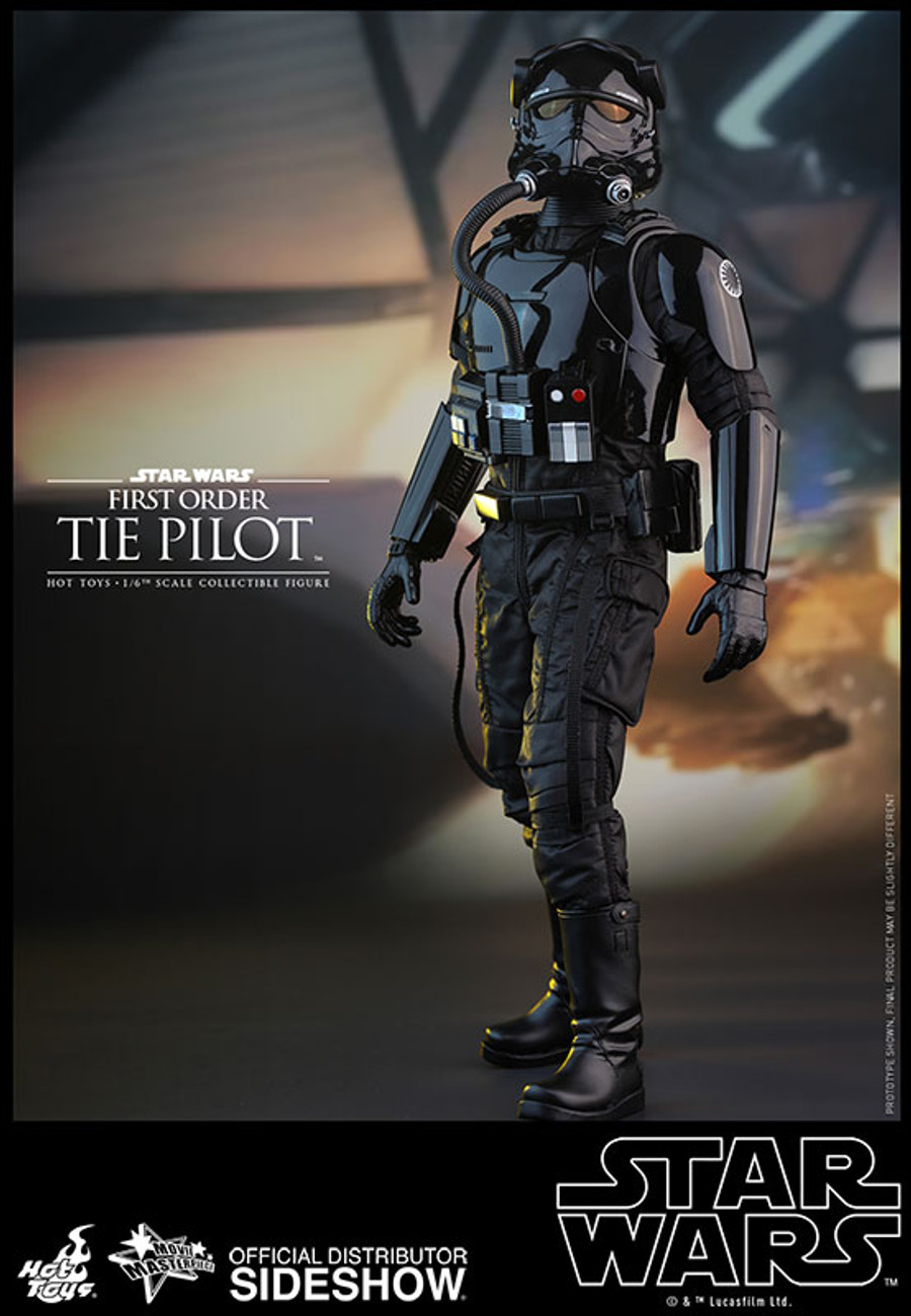 Hot Toys - Star Wars: The Force Awakens - First Order TIE Pilot