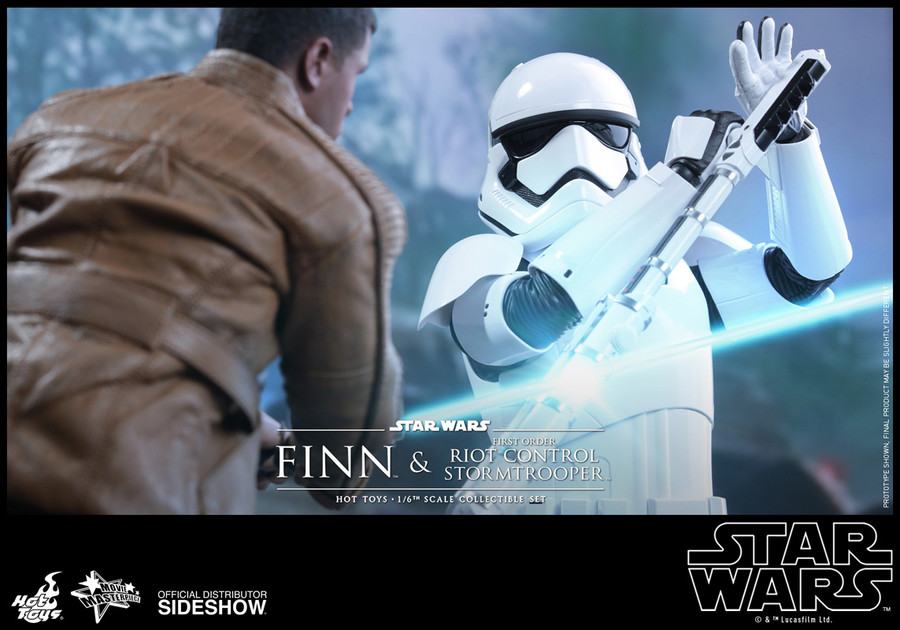 Hot Toys - Star Wars: The Force Awakens - Finn and First Order Riot Control Stormtrooper