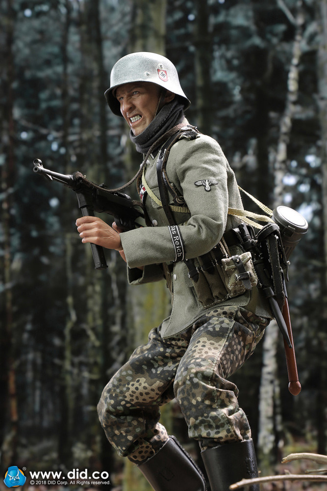 DID -  SS-Panzer-Division Das Reich MG42 Gunner B - Egon