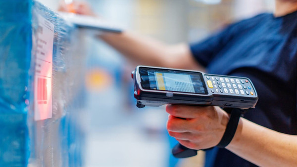 Barcode Scanners vs. RFID Technology