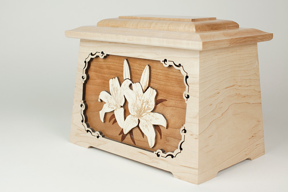 Astoria Cremation Urn - Maple Wood