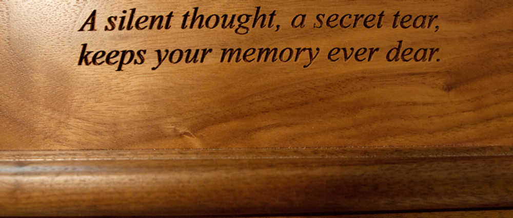 Engraving sample on Walnut Wood cremation urn