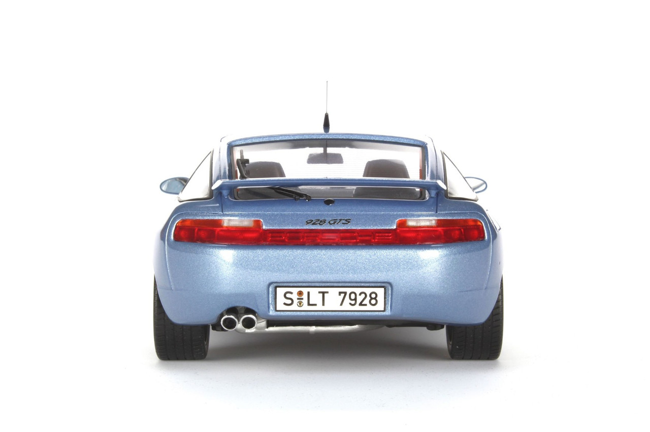 Porsche 928 GTS 1:18 scale