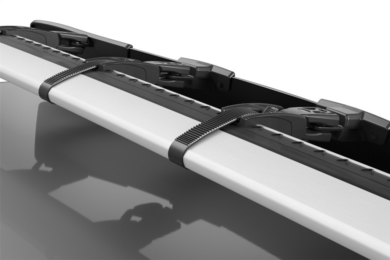 Thule AirScreen XT Roof Rack Wind Fairing M - 38in. (Black) - 870201 - Mounted Close-up