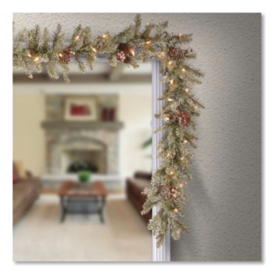 Pre-Lit Dunhill Fir Garland, Ac Powered, Clear Incandescent Lights, 108" Long, Green
