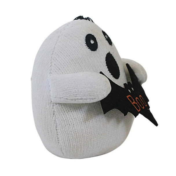 Knit Ghost Figurines