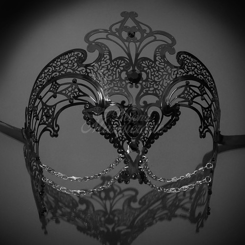 Couple's masquerade masks for masquerade ball party masks.