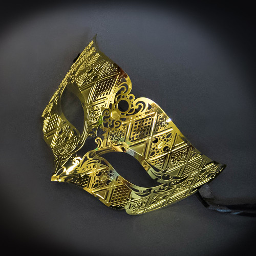 Elegant masquerade masks by Beyond Masquerade are great party masks for masquerade ball and masquerade prom. The party masks make great decorative masks too.