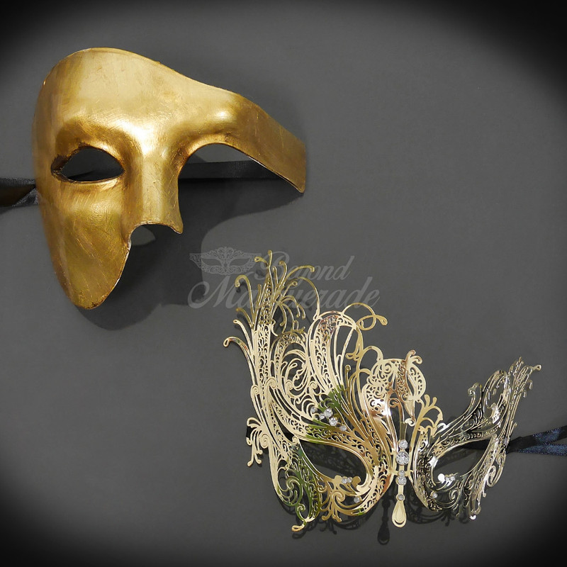 Couple's masquerade masks and matching masquerade masks for prom. Couple's masquerade masks and matching masquerade masks for prom.