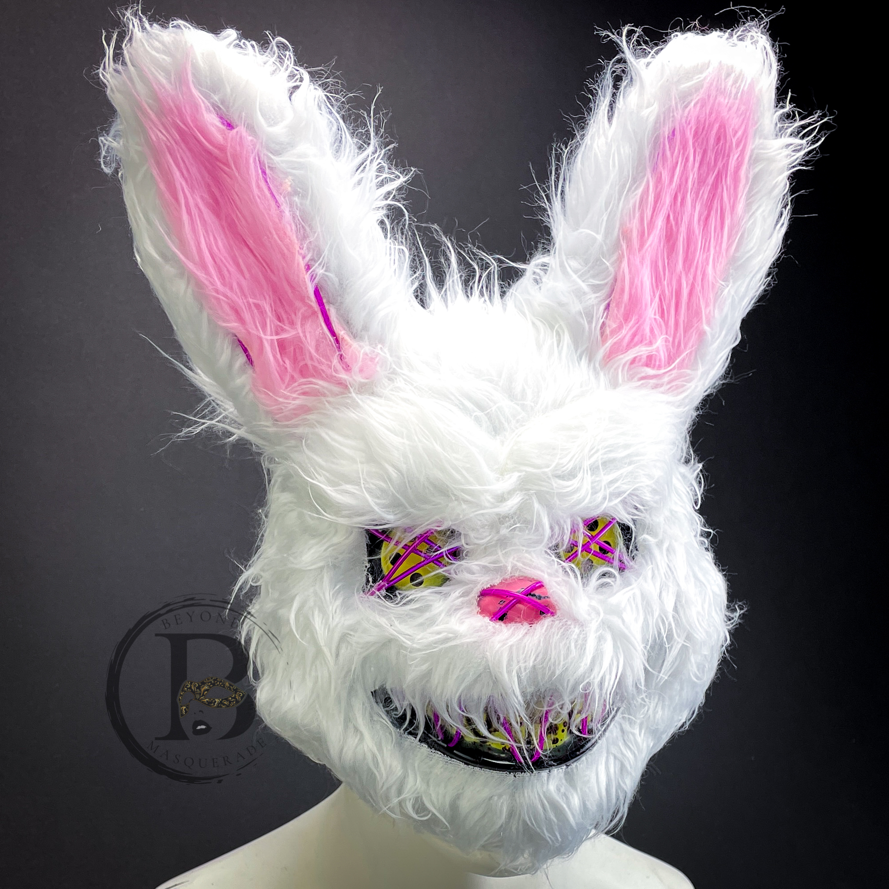 M∀LICE＜P＞White Rabbit
25th M∀LICE Pawn White Rabbit : r/yugiohconceptart